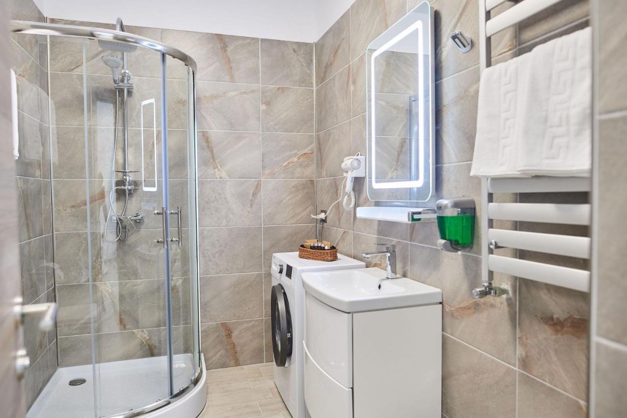 Sea Love Apt Spa N Pools Beach Resort Năvodari Eksteriør billede