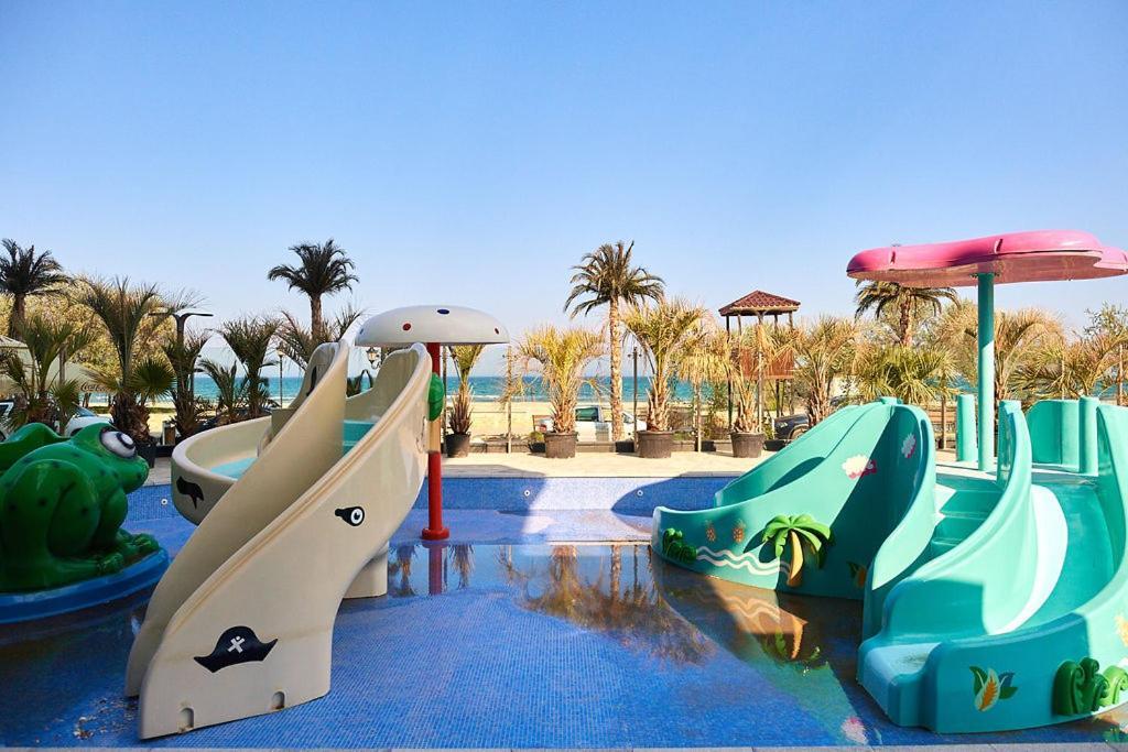 Sea Love Apt Spa N Pools Beach Resort Năvodari Eksteriør billede