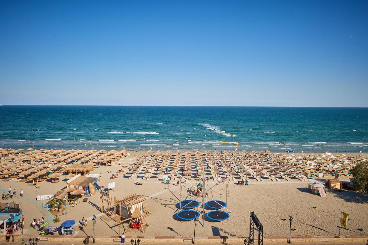 Sea Love Apt Spa N Pools Beach Resort Năvodari Eksteriør billede
